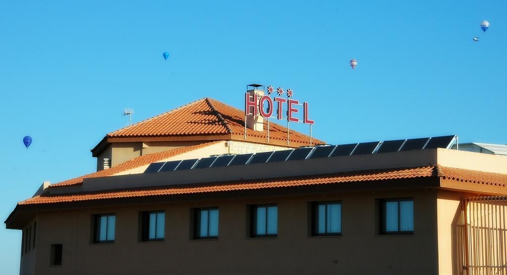Hotel Salat Resort Les Borges Blanques Kültér fotó